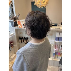 癖毛活かしパーマ風ボブ