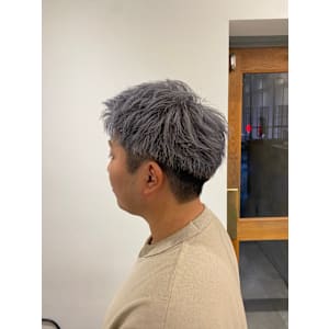 メンズカット/眉カット／ハイトーン/ブリーチ/シルバー