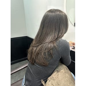 艶髪/レイヤーカット/システムトリートメント/ダークトーン
