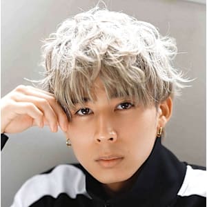 シルバーベージュショートマッシュ