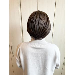 くびれショート/イルミナカラー/グレージュ