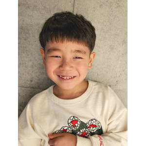 キッズカット - 半個室型美容室 Sourire 西大分店【ハンコシツガタビヨウシツ スーリール ニシオオイタテン】掲載中