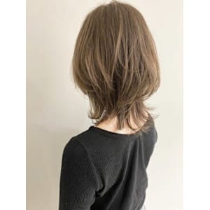 ミディアムウルフ×大人ハイライトボブウルフ　ウルフカット