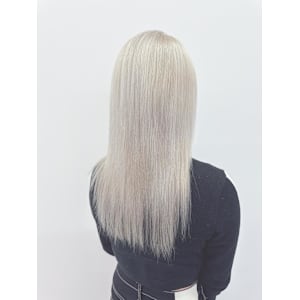 最強可愛い！透明感ホワイト！