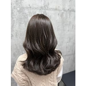 【韓国風？？】透明感グレージュで旬顔にアップデート