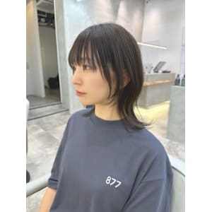 カーキグレージュ×ウルフカット　ウルフ　ネオウルフ