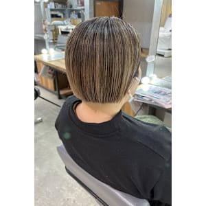 ミニボブ／ぱっつんボブ