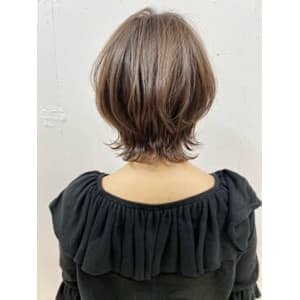 小顔ショートネオウルフハイライトボブウルフ　ウルフカット