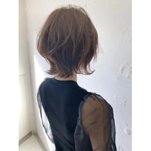 ウルフショート×ハイライトボブウルフ　ウルフカット