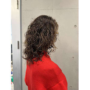 スパイラルパーマスタイル - Fits【フィッツ】掲載中