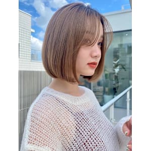 イメチェン外ハネボブワイドバングホワイトブロンド韓国