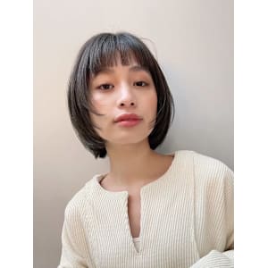 イメチェン外ハネボブ美髪ワイドバング顔周りレイヤーボブ