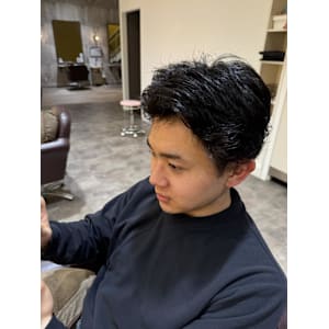 『メンズ』癖を活かしたスタイル