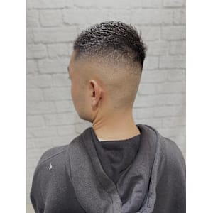 ハイフェードかき上げバングショート