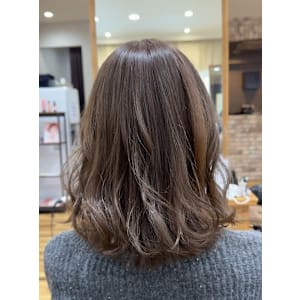 【くびれボブ×透明感グレージュ】