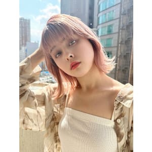 大人可愛いくびれヘア×ピンクベージュ