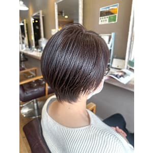 大人ショートミルクテーベージュハイライトレイヤーボブウルフ