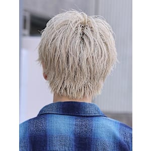 ハイトーンセンターパートマッシュ