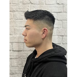 メンズ／ハイフェード／ベリーショート／アップバング