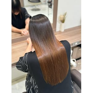 Loe 元町店 × スタイル