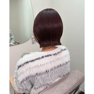 レッドブラウン/髪質改善TR/切りっぱなしボブ/個室サロン