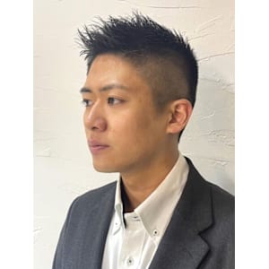 ビジネスヘア ジェットモヒカン 刈り上げスタイル