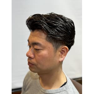 大人メンズナチュラルパーマ