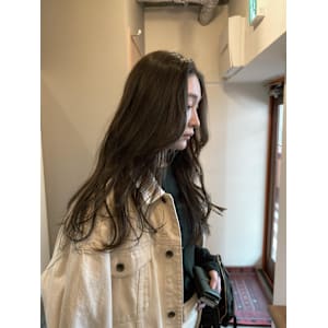 ヌードベージュ