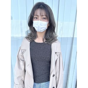 くびれミディアム×コントラストハイライト