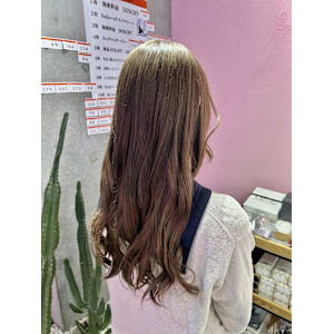 ブラウンベージュ