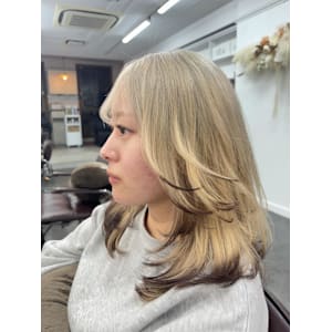 デザインカラー/レイヤーカット/ウルフカット/ローライト