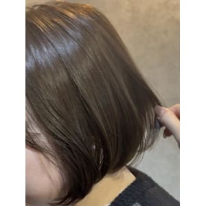 ○ブリーチなしカラー/透明感ベージュ