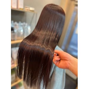 ベージュブラウン