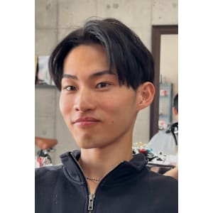 センターパート＋眉パーマ