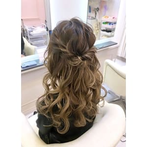 ゆるめハーフアップ☆