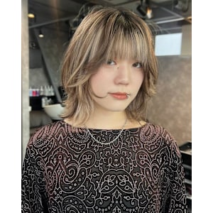 セクションカラー　デザインカラー　ハイトーン　表参道/原宿 - Null 表参道本店 デザインカラー/ダブルカラー【ヌル】掲載中