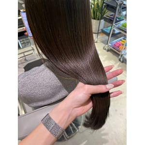 yoki. KOYUKI ヘアスタイル