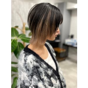 ウルフカット アンブレラカラー ミルクティーベージュ