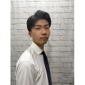 ツーブロアップバング/刈り上げ