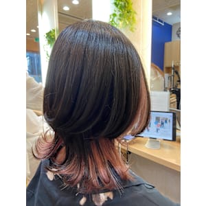ウルフカット/クラゲヘア／インナーカラー
