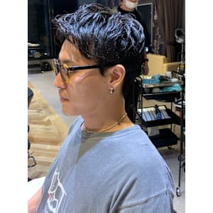 スパイキーショート