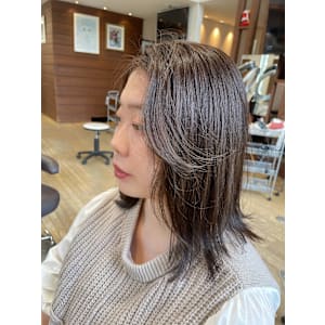 大人可愛いミディアムスタイル