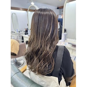 大人かわいい / グレージュカラー - latte hair lemie【ラテ ヘア レミエ】掲載中