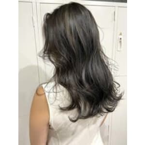 抜け感グレージュ