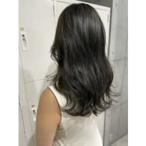 透明感グレージュカラー