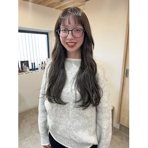 オリーブベージュふわっとスタイリング