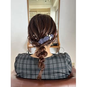 編みおろしヘア