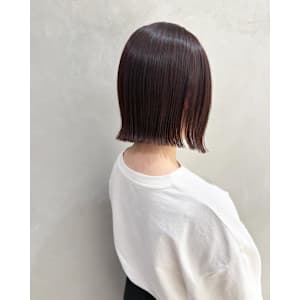 切りっぱなしボブ/ボルドーカラー/艶カラー