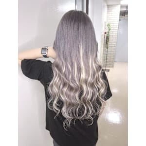 シルバーベースで可愛く