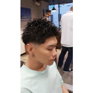 王道スパイキーショート